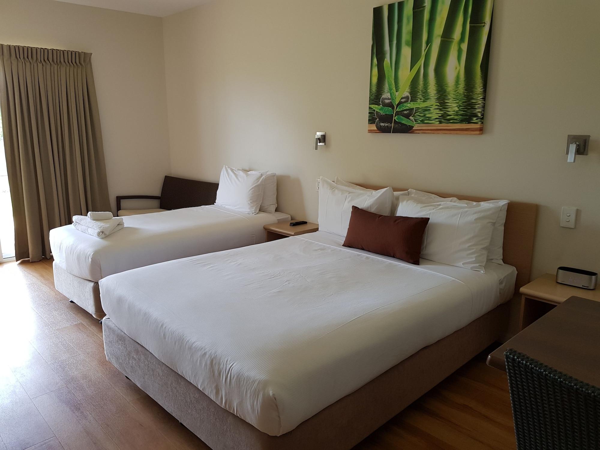 Club Tropical Resort Darwin Bagian luar foto
