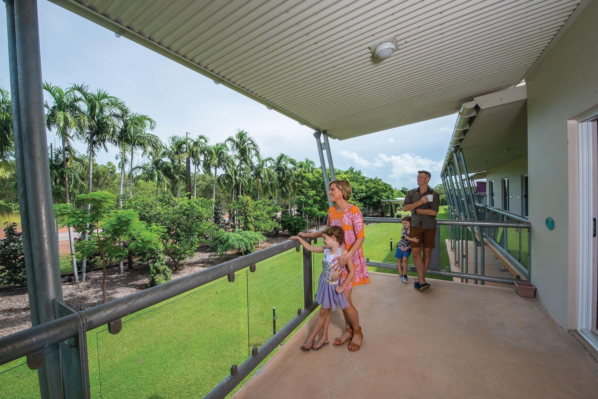 Club Tropical Resort Darwin Bagian luar foto