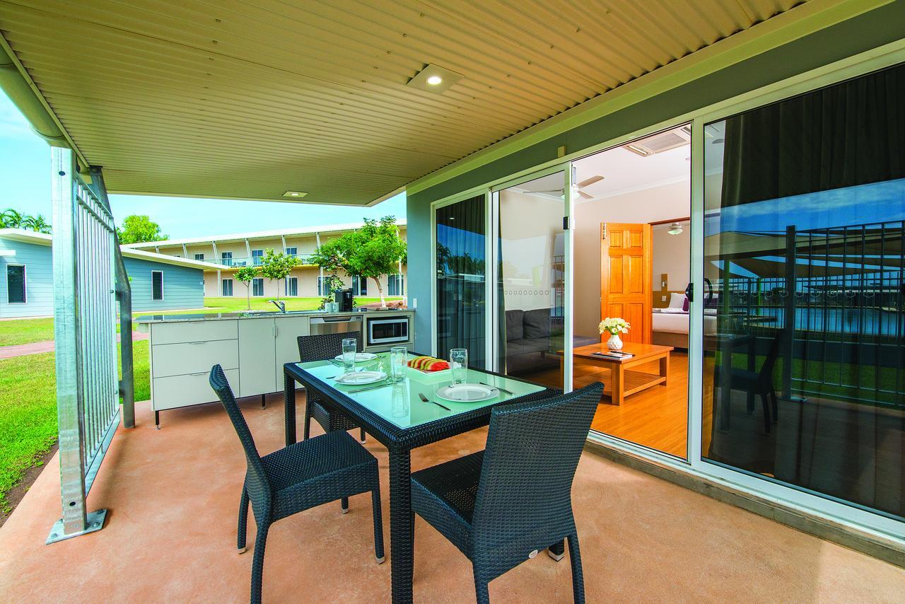 Club Tropical Resort Darwin Bagian luar foto